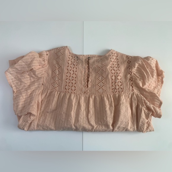 Anthropologie Ella Moss Brianne Peach Eyelet Flutter Sleeve Blouse Size Medium - Picture 7 of 12
